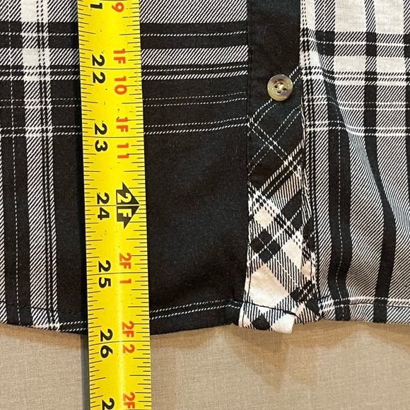 Like New! Passport Flannel Button Down Shirt - Picture 7 of 7